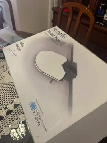 Vendo aspirador robô COM DEFEITO
