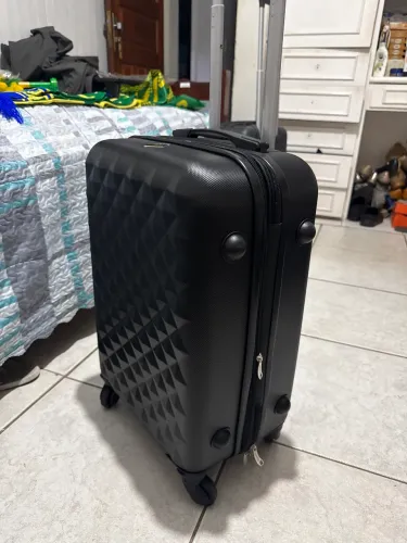 Mala de Viagem 10kg Paraná com expansor preta