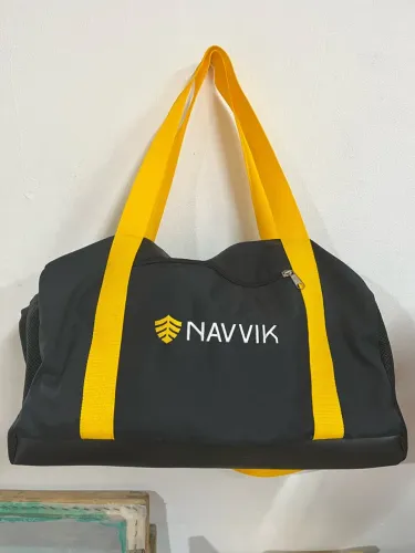 Costureira de bolsas