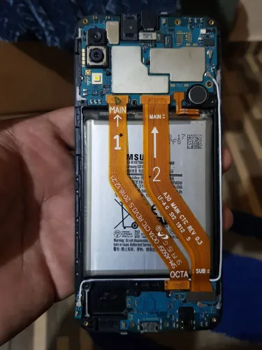 Samsung Galaxy A30 (SM-A305F) - Para Retirada de Peças / Com Defeito