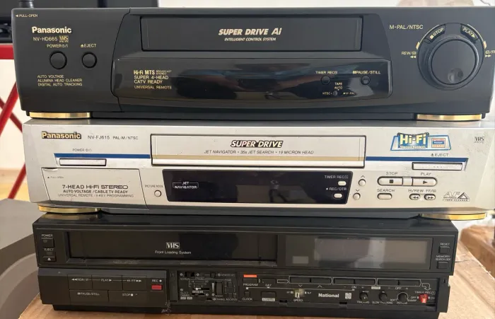 3 vídeo cassete Panasonic para tirar peças