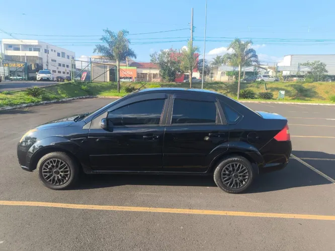Ford Fiesta Sed. 1.6 8V Flex 4P 2008
