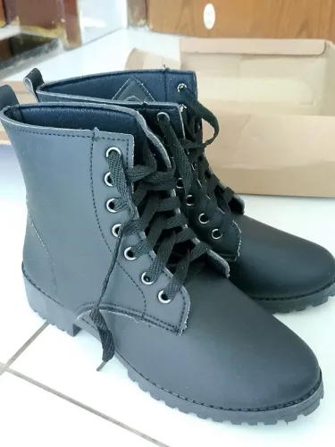 Bota feminina 