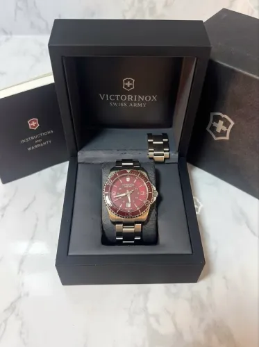 Relógio Victorinox Maverick Bordo Vinho completo estado de zero