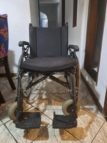 Cadeira de Rodas