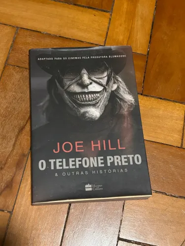 O telefone preto