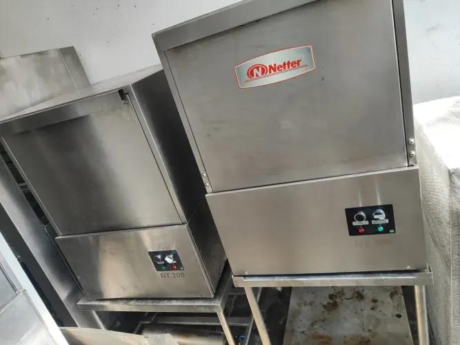 Maquina de lavar louça industrial Netter NT200