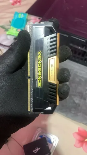 Pant Memória Ram 16GB DDR3 1600Mhz Corsair 