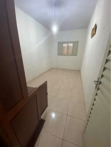 Casa em Caldas - 4Qt, 2 Banheitos