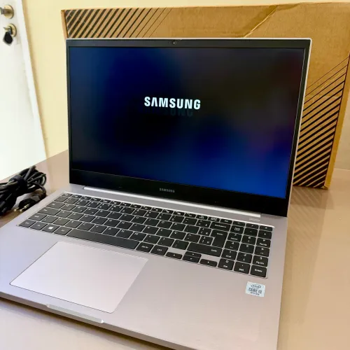 Notebook Samsung i3 de 10 geração