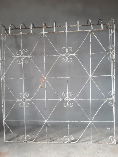 Vendo Grade de Ferro para Janela