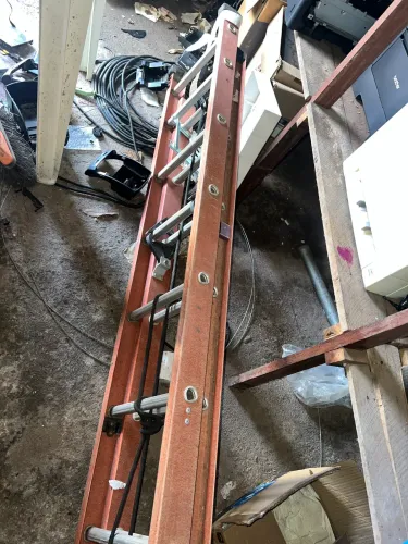 Escada extensível fibra 23 degraus