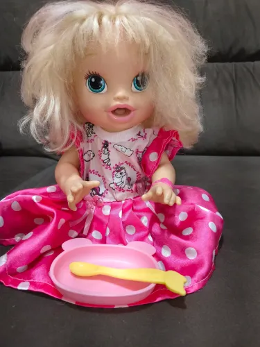 Boneca Baby alive hora de comer