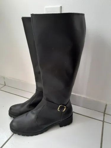 Bota de cano alto