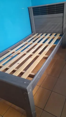 Cama solteiro doação