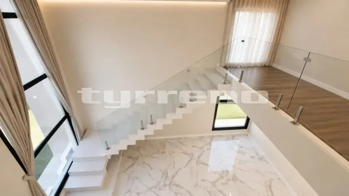 Excelente sobrado à venda no condomínio Alphaville em São José dos Campos