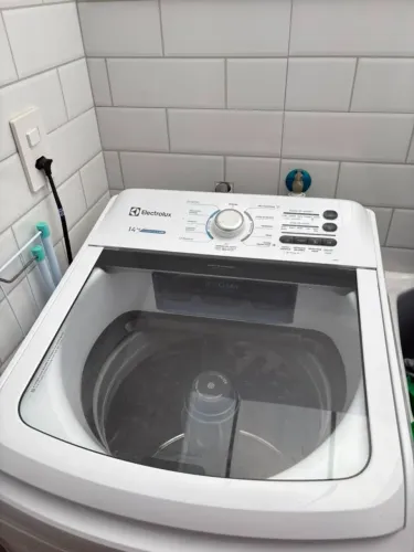 Máquina de Lavar Electrolux 14kg Essential Care - Cesto Inox