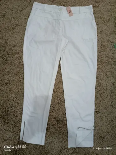 Calça jeans branco feminina 
