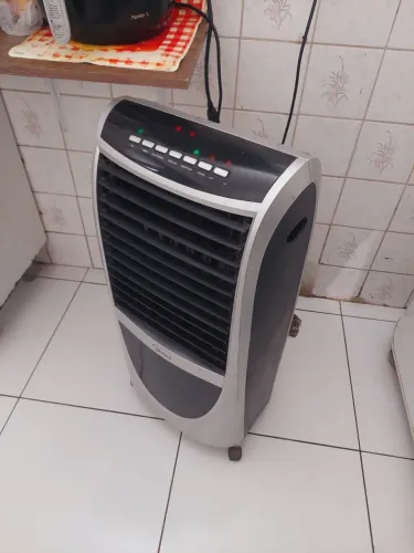 Vendo climatizador e  umidificador  midea