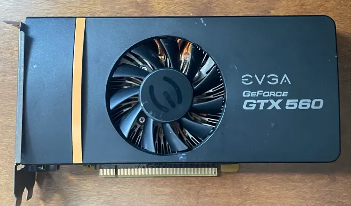 Placa de vídeo EVGA GTX 560 2gb (Leia Descrição)