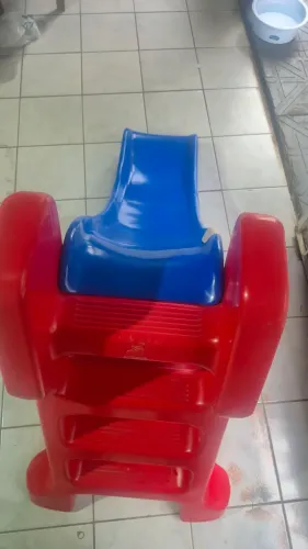 Escorregador Infantil