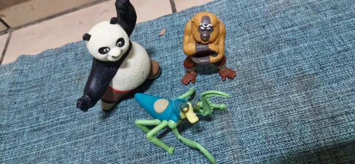Miniaturas brindes mc donalds e outros KUNG FU PANDA