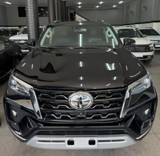 Toyota Hilux SW4 SRX 4X4 2.8 TDI 16V Dies. Aut. 2022