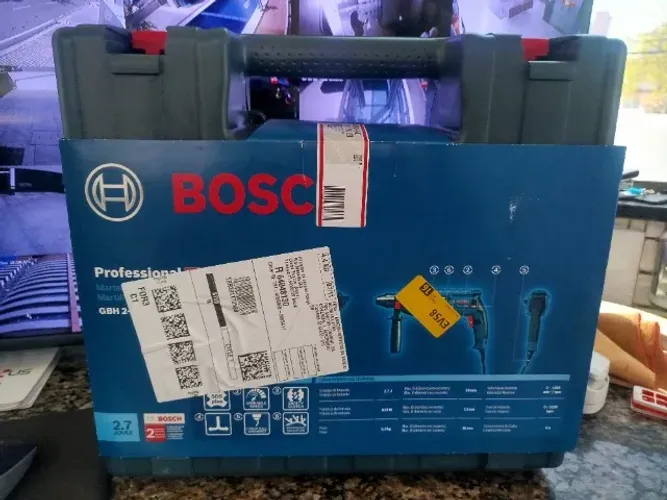 Vendo martelete rompedor Bosch profissional 820W novo nunca foi usado 