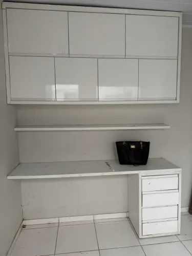 Mesa de maquiagem / escrivaninha para estudo