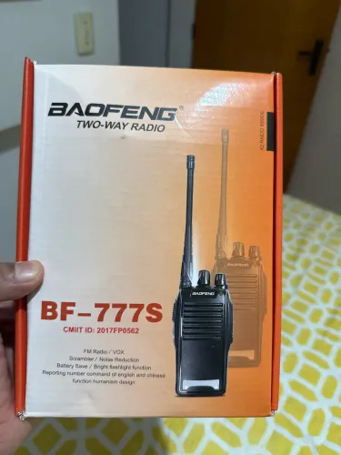 BAOFENG. TWO-WAY. RÁDIO. Novo