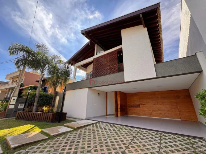 Casa em Condomínio com 5 Quartos à venda, 362 m² por R$ 3.700.000 - Village La Montagne - 