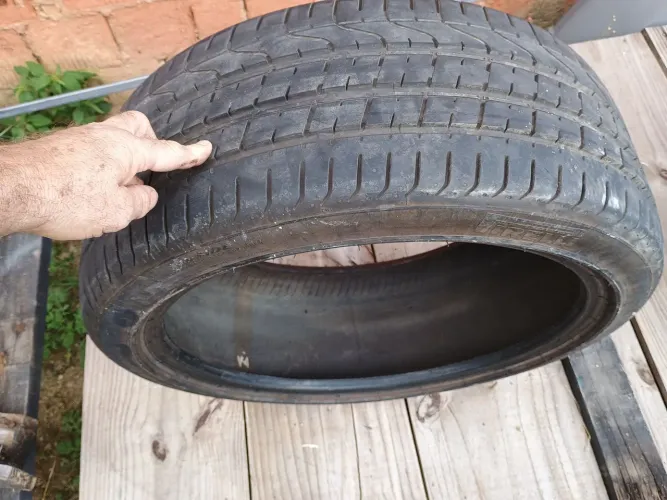Pneus Pirelli 255/40R21 seminovos