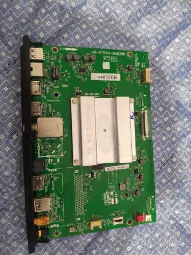 Placa principal original da TCL modelo 50SK8300, testada e funcionando perfeitamente.