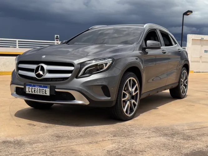 Mercedes-Benz GLA 200 Adv. 1.6/1.6 TB 16V Flex Aut. 2016