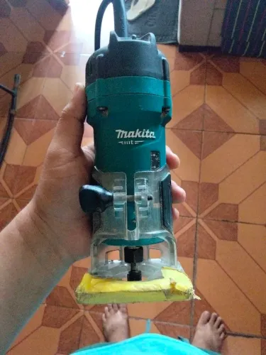 Tupia Laminadora Makita M3700B