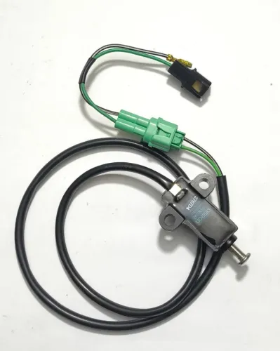 INTERRUPTOR DESCANSO LATERAL BANDIT N1200 / 1200S / BANDIT N600/ INTRUDER 250