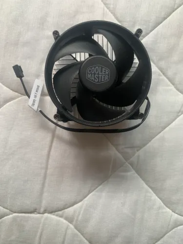 Cooler Master i30 novo
