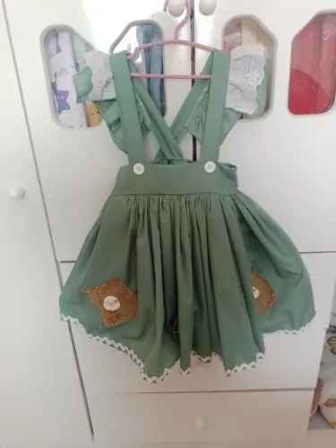 Salopete para aniversário tema fazendinha ou outros