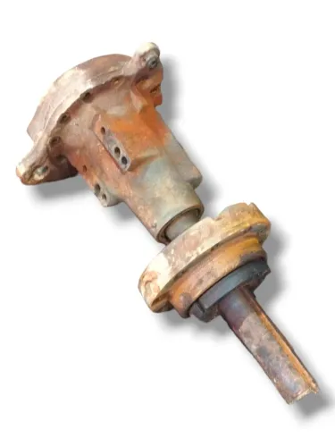 cubo de roda redutor traseiro esquer trator John Deere 6135J