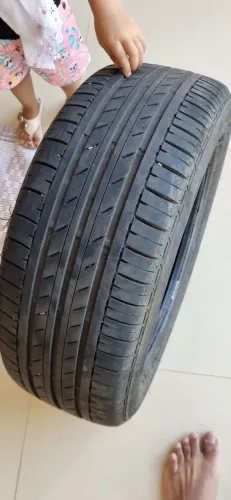 Pneu bridgestone 195/55r15 Rodou só 700 km