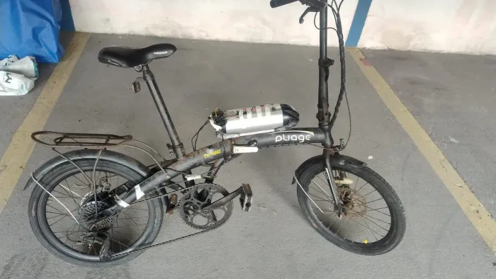 Vendo Bicicleta Elétrica com defeito