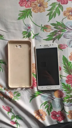 Vendo Samsung Galaxy J7 Prime para retirar placa mãe.