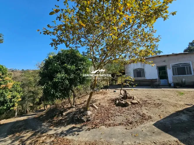 Sítio com Água Corrente 15.000m² a venda em Bonfim MG Região do Engenho!