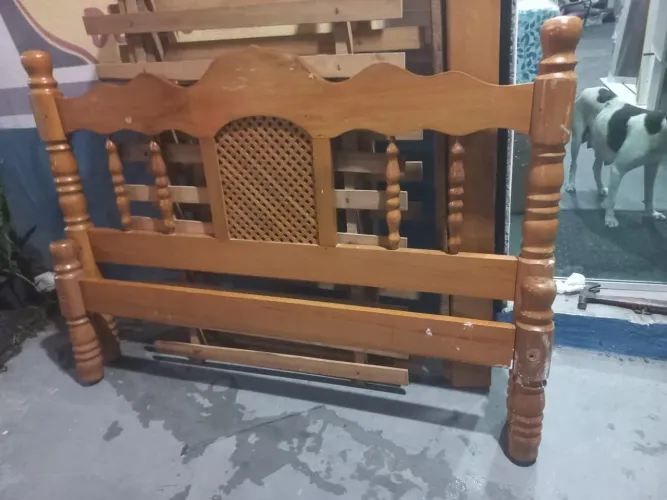 Cama de Casal Angelim (Entrego Grátis)
