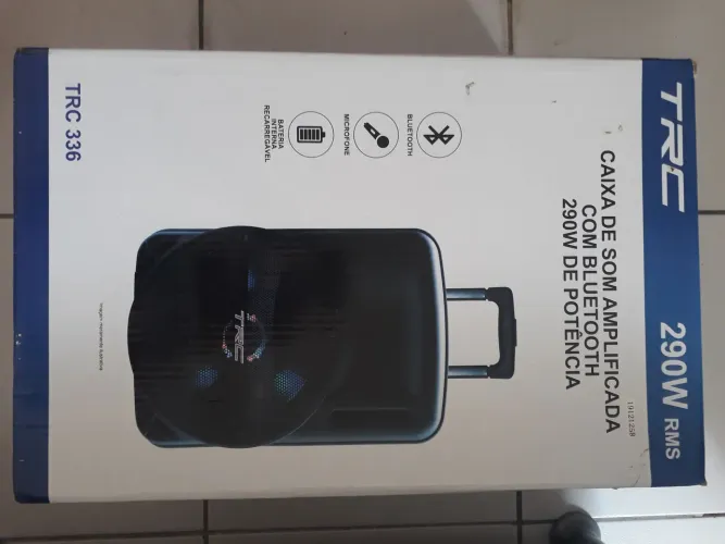 Caixa de som amplificada