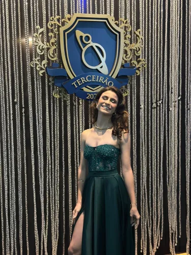 Vestido de Formatura Verde Esmeralda | Corset Bordado à Mão