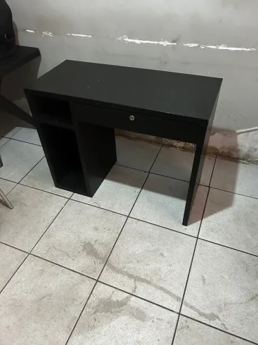 Vende-se Escrivaninha 