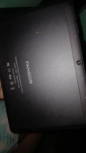 Tablet Fangor C10 (Display e Vidro Danificado)