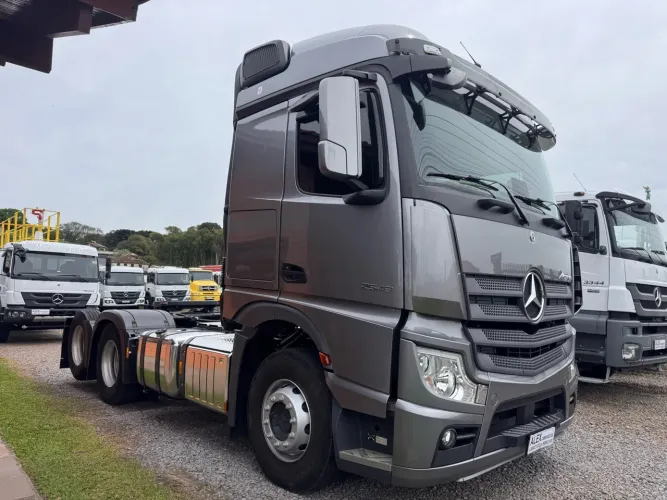 Actros 2548 ano 2024