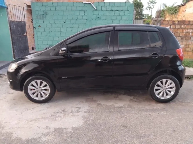Volkswagen Fox 1.0 MI Total Flex 8V 3P 2012